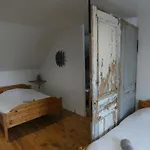 De La Cour Nocleg ze śniadaniem 4*