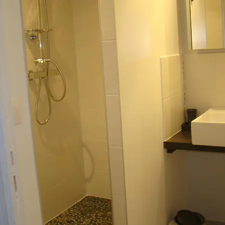 De La Cour Bed & Breakfast Campandre-Valcongrain