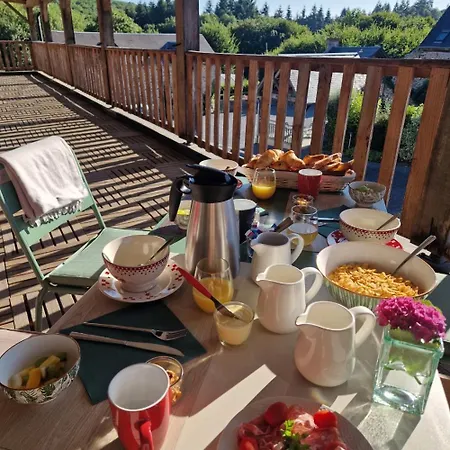 Frühstückspension De La Cour 4*