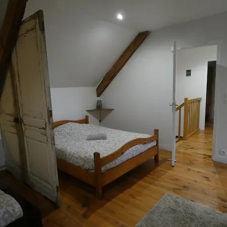 Couette-café De La Cour