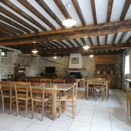 De La Cour 4* Campandré-Valcongrain