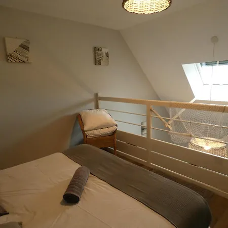 De La Cour Couette-café 4*