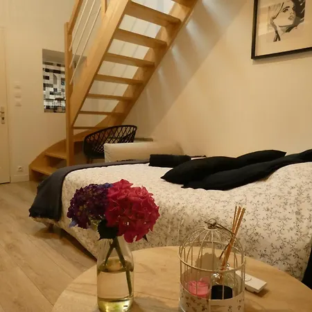 De La Cour Frühstückspension 4*