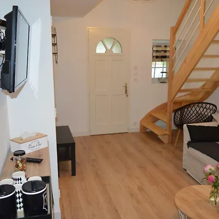 De La Cour Bed & Breakfast Campandre-Valcongrain