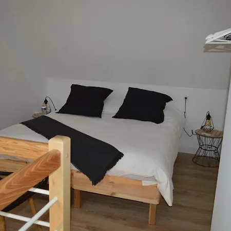 De La Cour Bed & Breakfast
