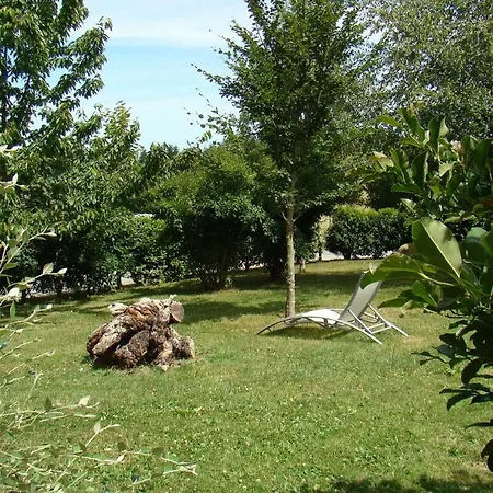 Bed & Breakfast De La Cour Campandre-Valcongrain