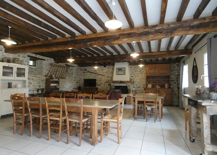 De La Cour 4* Campandré-Valcongrain